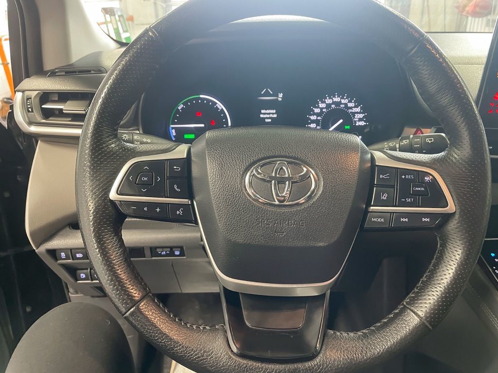 Toyota Sienna  2023 à St-Jérôme, Québec - 14 - w1024h768px