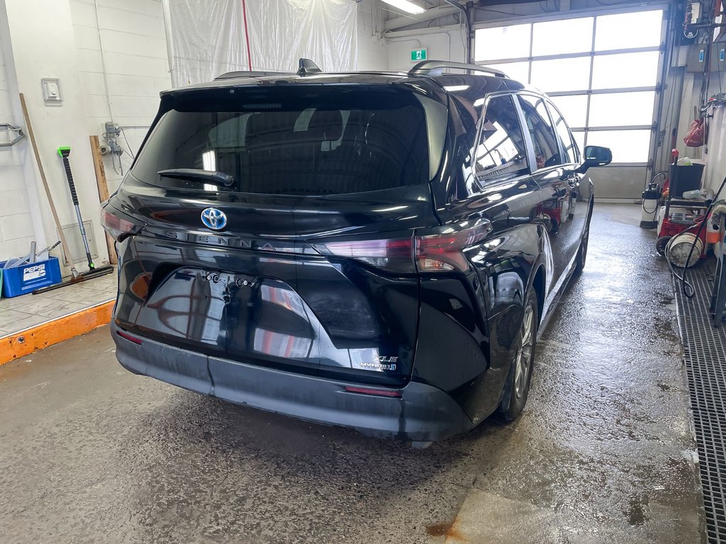 Toyota Sienna  2023 à St-Jérôme, Québec - 9 - w1024h768px