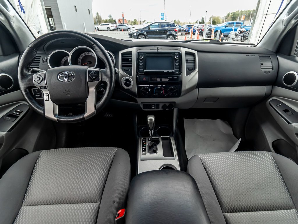 2015 Toyota Tacoma in St-Jérôme, Quebec - 10 - w1024h768px