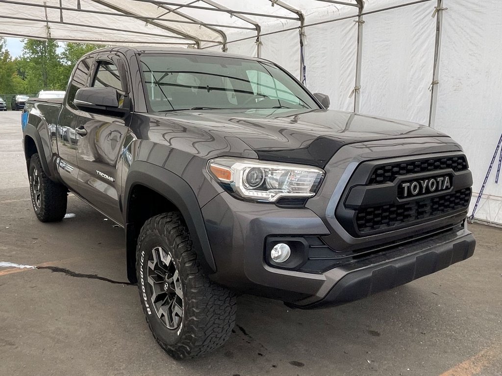 2017 Toyota Tacoma in St-Jérôme, Quebec - 1 - w1024h768px
