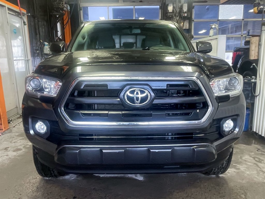Toyota Tacoma  2017 à St-Jérôme, Québec - 4 - w1024h768px