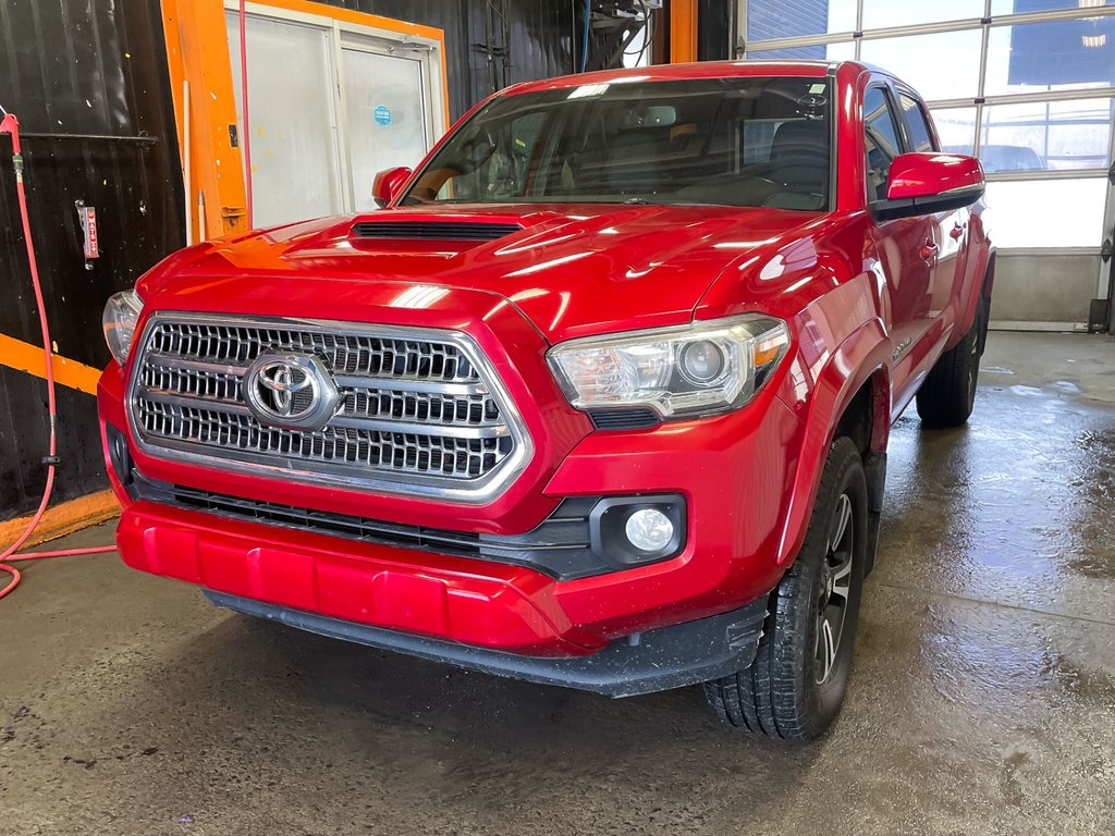 Toyota Tacoma  2017 à St-Jérôme, Québec - 1 - w1024h768px