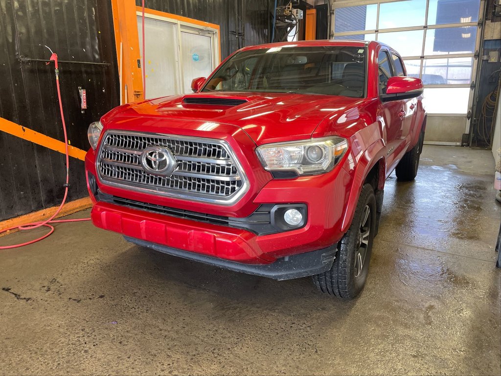 2017 Toyota Tacoma in St-Jérôme, Quebec - 1 - w1024h768px