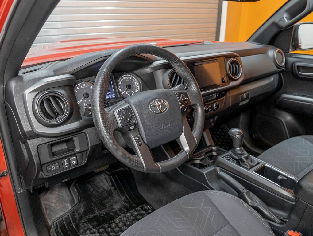 Toyota Tacoma  2017 à St-Jérôme, Québec - 2 - w1024h768px