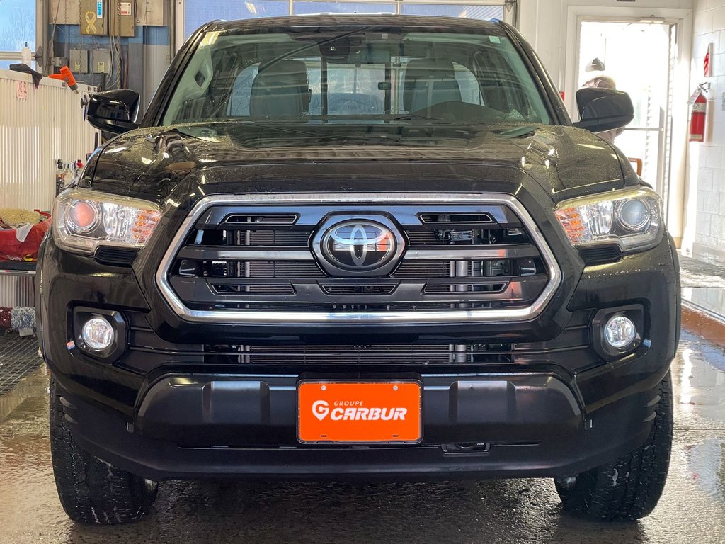 2018 Toyota Tacoma in St-Jérôme, Quebec - 4 - w1024h768px