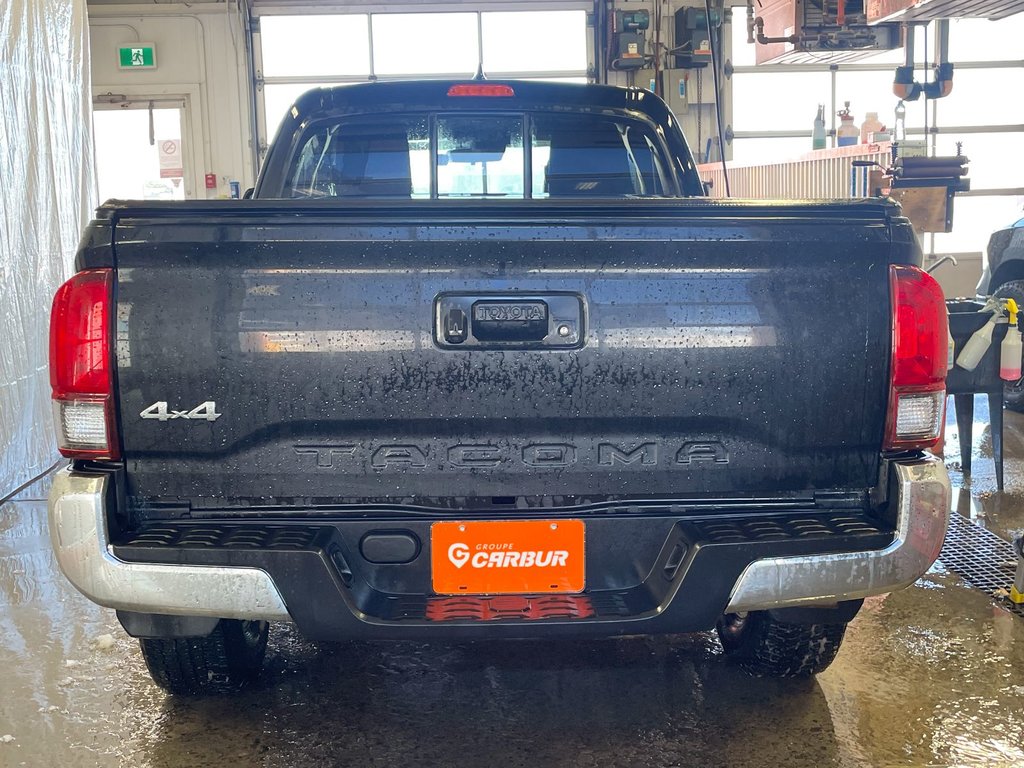 2018 Toyota Tacoma in St-Jérôme, Quebec - 6 - w1024h768px