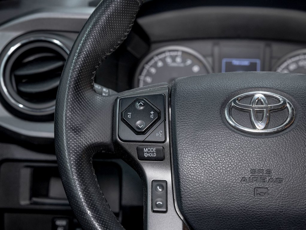 2018 Toyota Tacoma in St-Jérôme, Quebec - 21 - w1024h768px