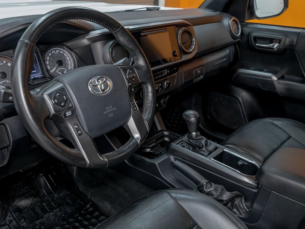 2019 Toyota Tacoma in St-Jérôme, Quebec - 2 - w1024h768px