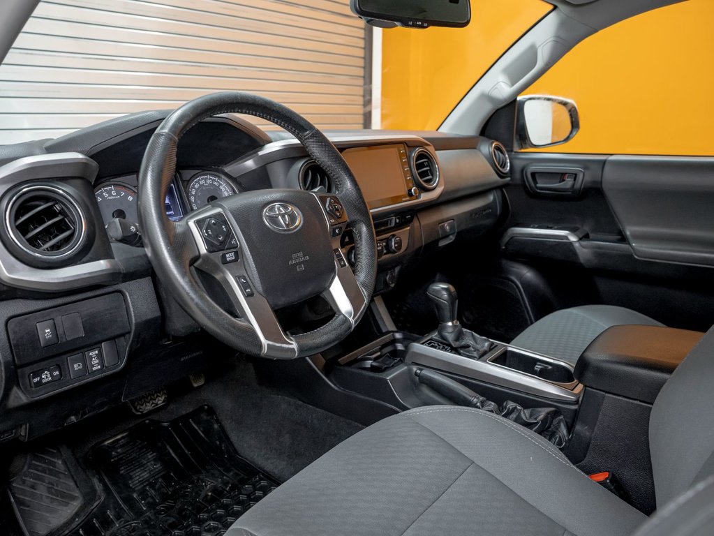 2021 Toyota Tacoma in St-Jérôme, Quebec - 2 - w1024h768px