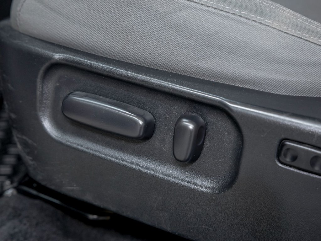 2021 Toyota Tacoma in St-Jérôme, Quebec - 26 - w1024h768px