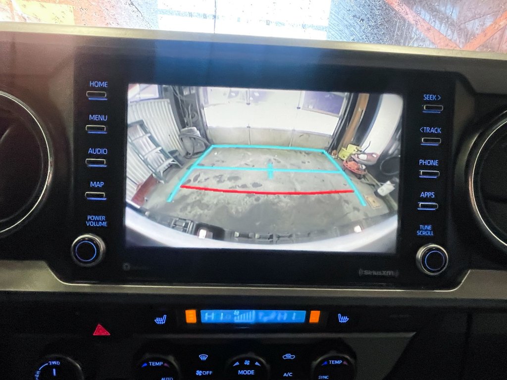 2021 Toyota Tacoma in St-Jérôme, Quebec - 14 - w1024h768px