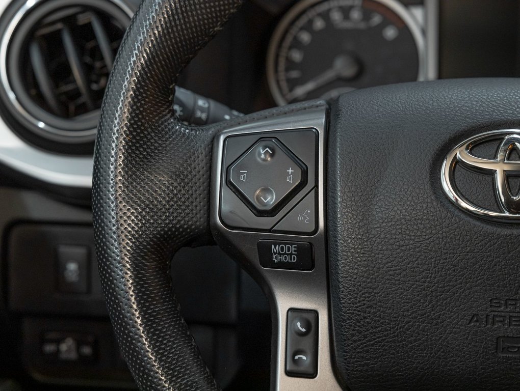 2022 Toyota Tacoma in St-Jérôme, Quebec - 14 - w1024h768px