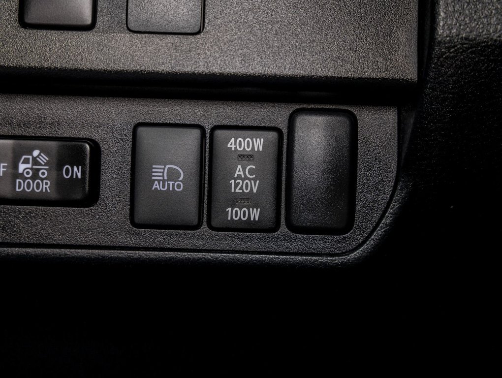 2022 Toyota Tacoma in St-Jérôme, Quebec - 24 - w1024h768px