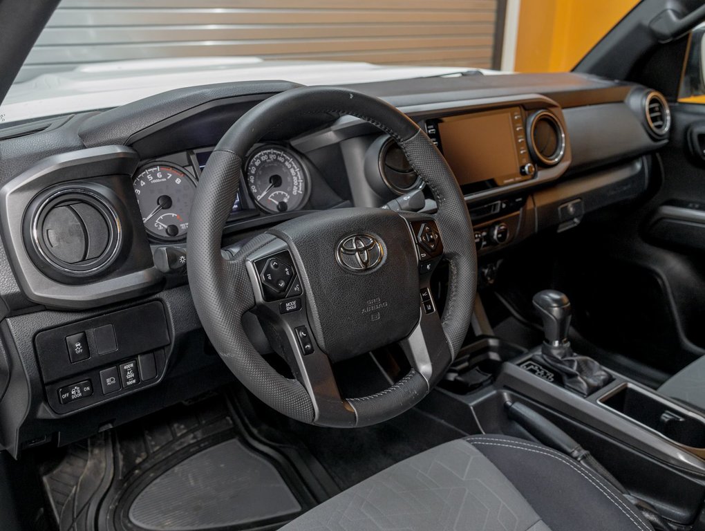 2022 Toyota Tacoma in St-Jérôme, Quebec - 2 - w1024h768px