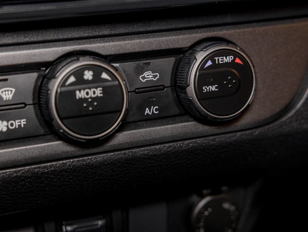 2022 Toyota Tacoma in St-Jérôme, Quebec - 20 - w1024h768px