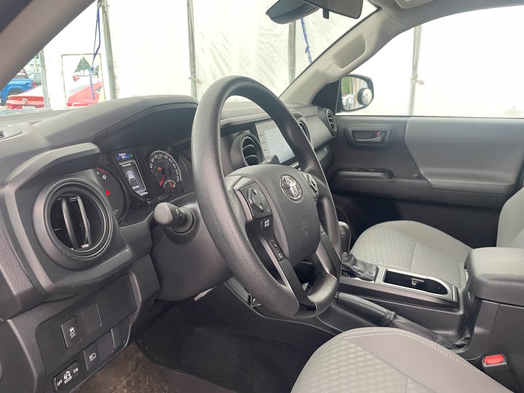 Toyota Tacoma  2023 à St-Jérôme, Québec - 3 - w1024h768px