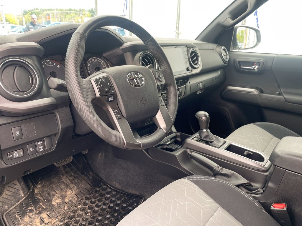 Toyota Tacoma  2023 à St-Jérôme, Québec - 4 - w1024h768px