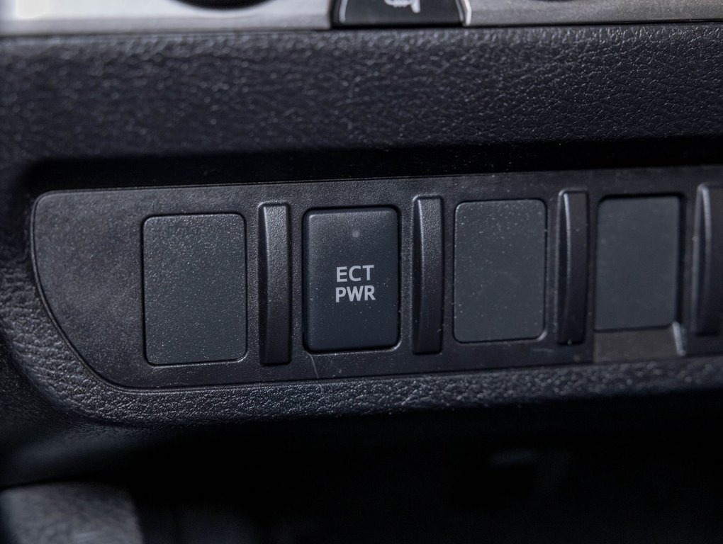 2023 Toyota Tacoma in St-Jérôme, Quebec - 20 - w1024h768px