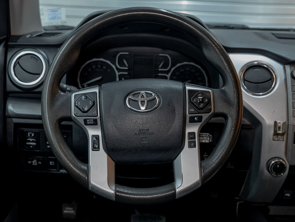 2020 Toyota Tundra in St-Jérôme, Quebec - 12 - w1024h768px