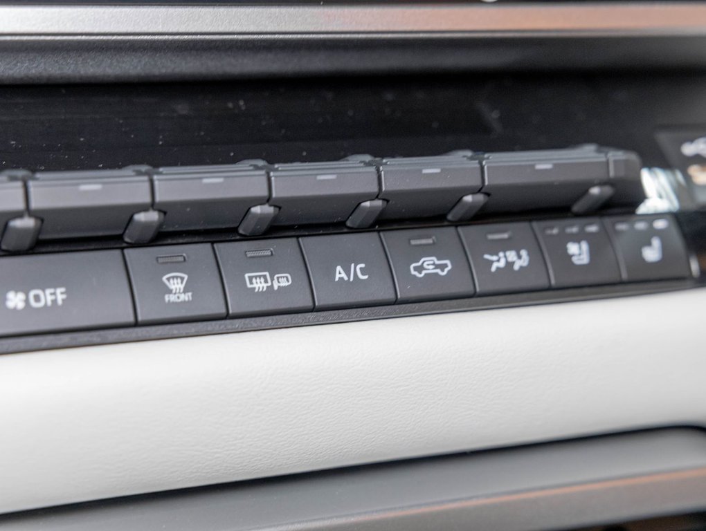 Toyota Tundra  2022 à St-Jérôme, Québec - 23 - w1024h768px