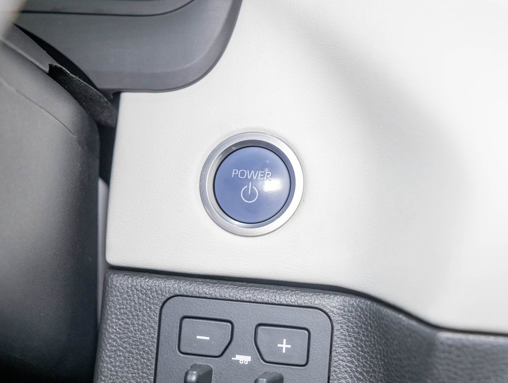 Toyota Tundra  2022 à St-Jérôme, Québec - 32 - w1024h768px