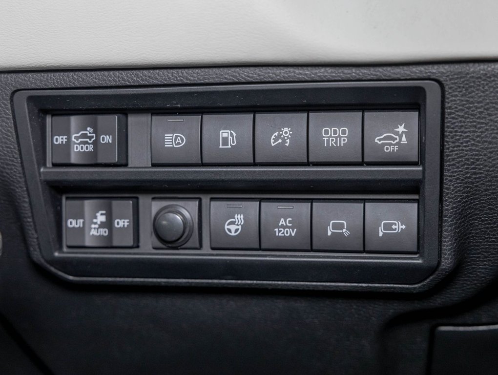 Toyota Tundra  2022 à St-Jérôme, Québec - 26 - w1024h768px