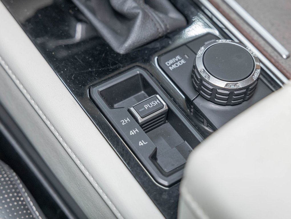 Toyota Tundra  2022 à St-Jérôme, Québec - 27 - w1024h768px