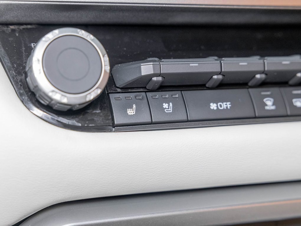 Toyota Tundra  2022 à St-Jérôme, Québec - 22 - w1024h768px