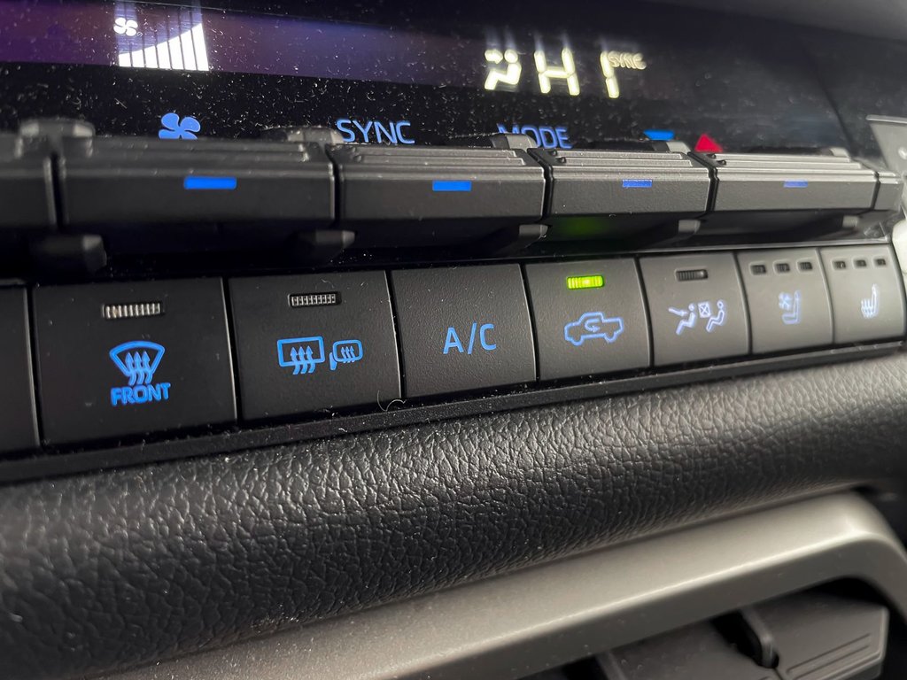 Toyota Tundra  2023 à St-Jérôme, Québec - 16 - w1024h768px