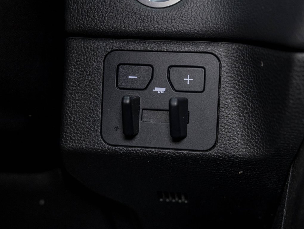 Toyota Tundra  2023 à St-Jérôme, Québec - 26 - w1024h768px