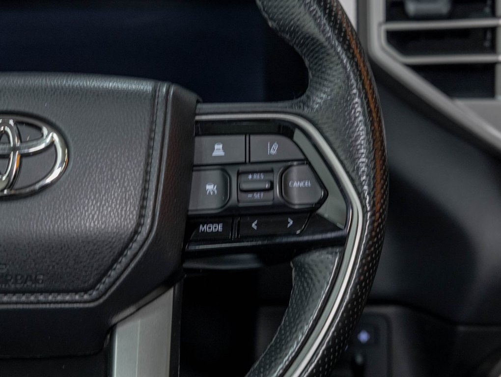 Toyota Tundra  2023 à St-Jérôme, Québec - 16 - w1024h768px