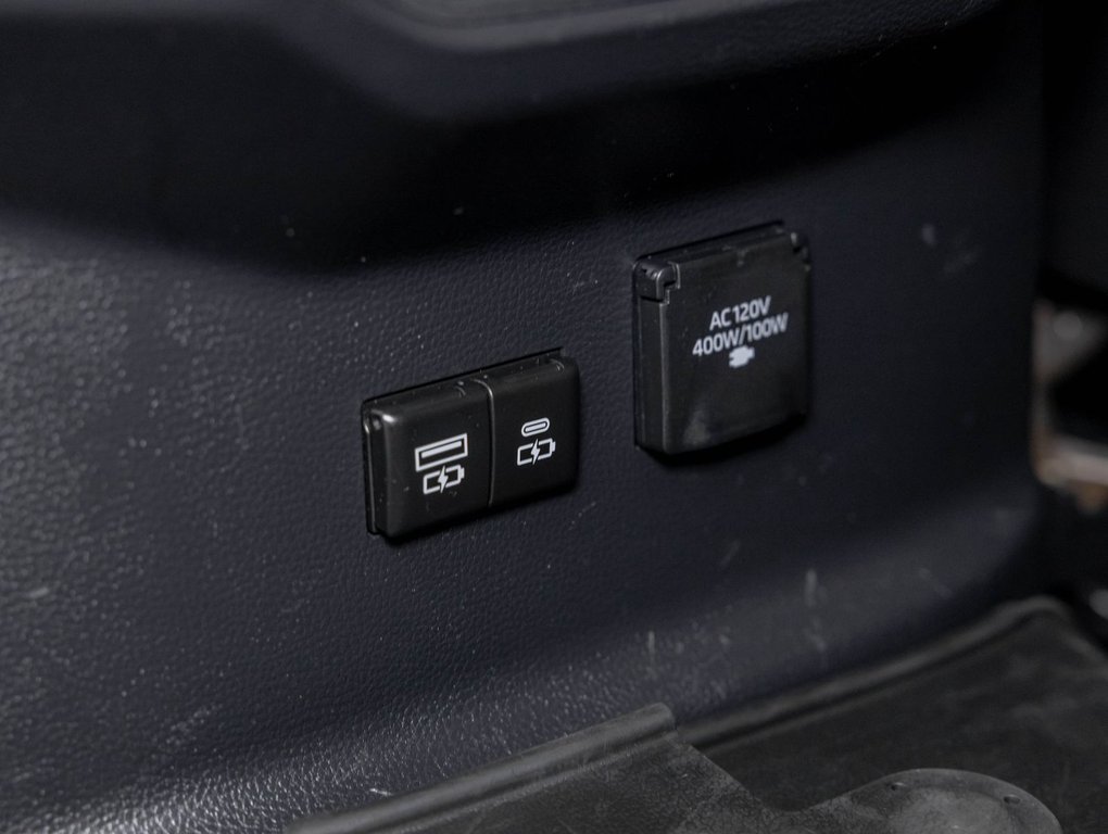 Toyota Tundra  2023 à St-Jérôme, Québec - 33 - w1024h768px