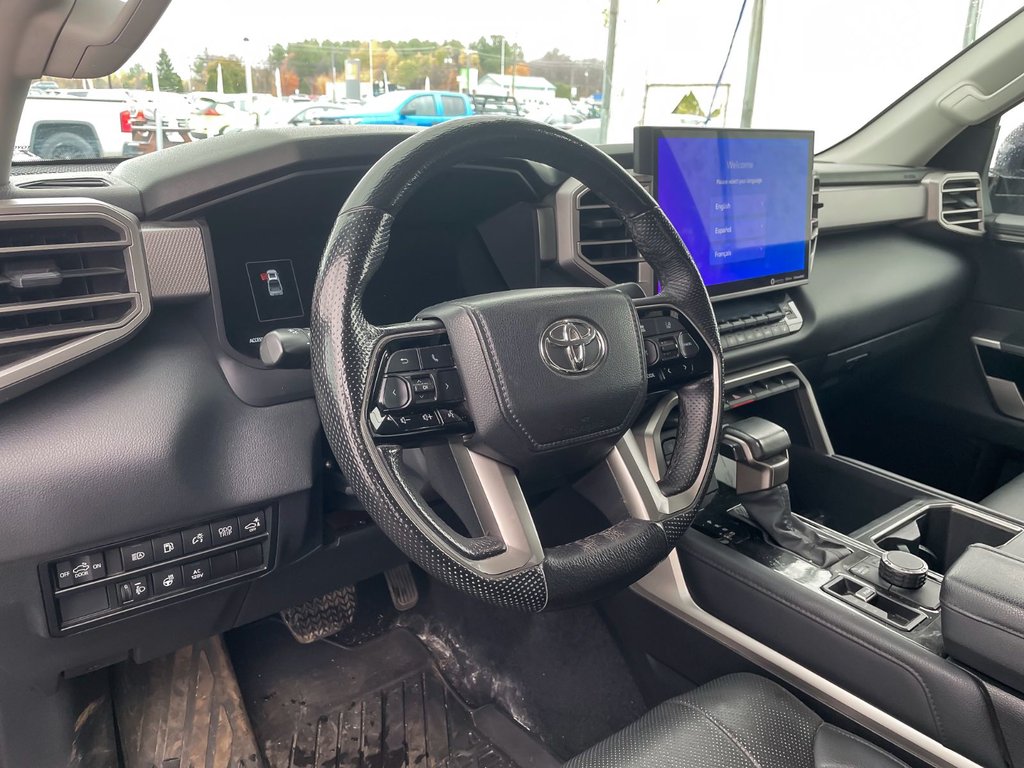 Toyota Tundra  2023 à St-Jérôme, Québec - 3 - w1024h768px