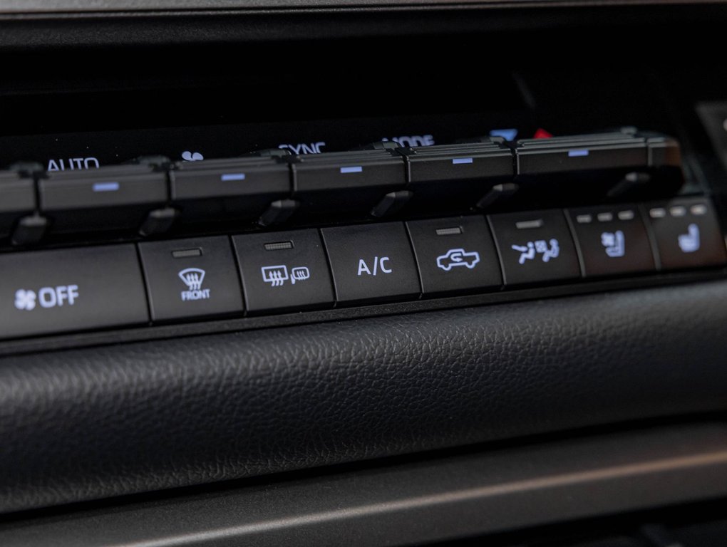 Toyota Tundra  2023 à St-Jérôme, Québec - 24 - w1024h768px