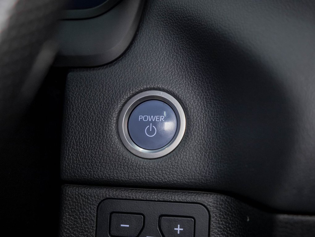 Toyota Tundra  2023 à St-Jérôme, Québec - 30 - w1024h768px