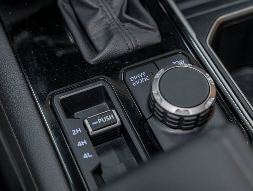 Toyota Tundra  2023 à St-Jérôme, Québec - 27 - w1024h768px