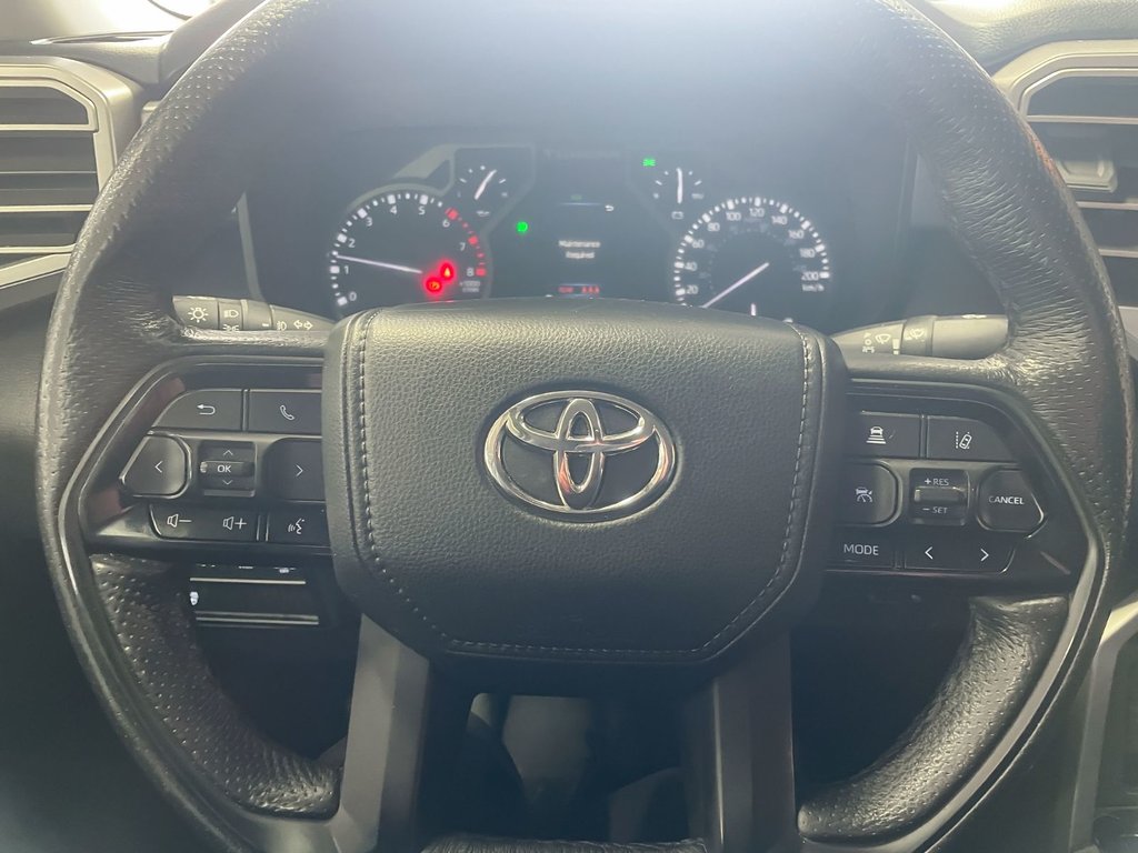 2023 Toyota Tundra in St-Jérôme, Quebec - 13 - w1024h768px