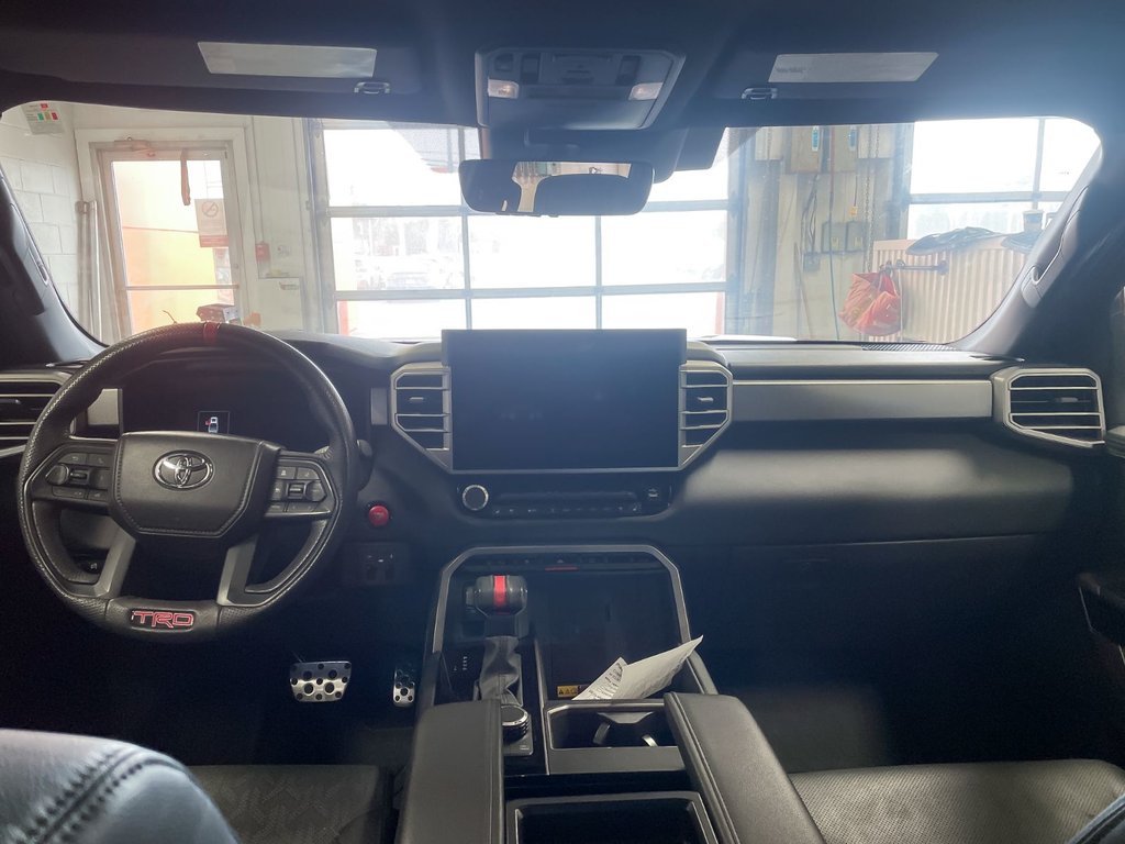 Toyota Tundra  2025 à St-Jérôme, Québec - 12 - w1024h768px