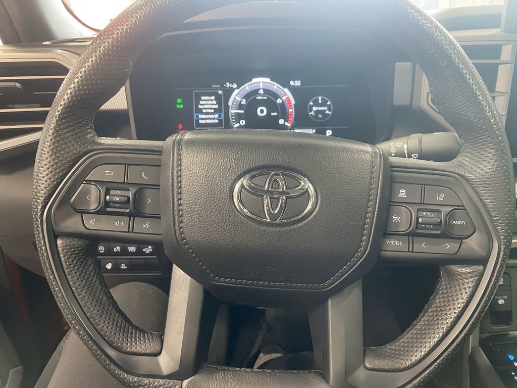 Toyota Tundra  2025 à St-Jérôme, Québec - 16 - w1024h768px