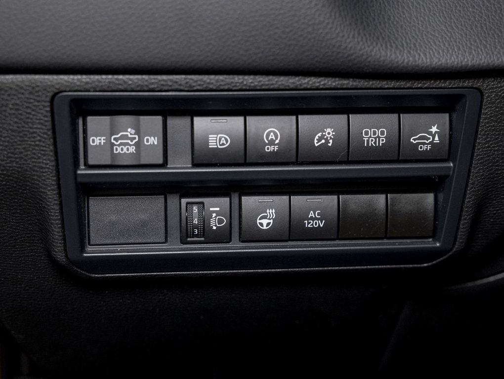 2025 Toyota Tundra in St-Jérôme, Quebec - 24 - w1024h768px