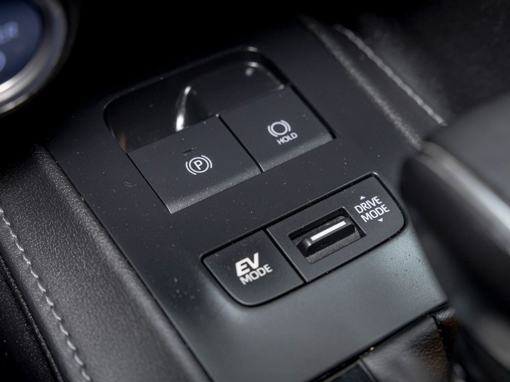 2022 Toyota Venza in St-Jérôme, Quebec - 22 - w1024h768px