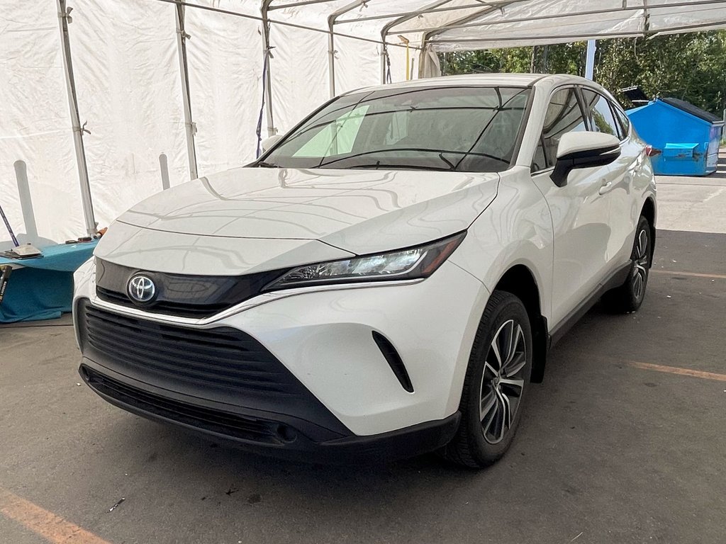 Toyota Venza  2022 à St-Jérôme, Québec - 1 - w1024h768px