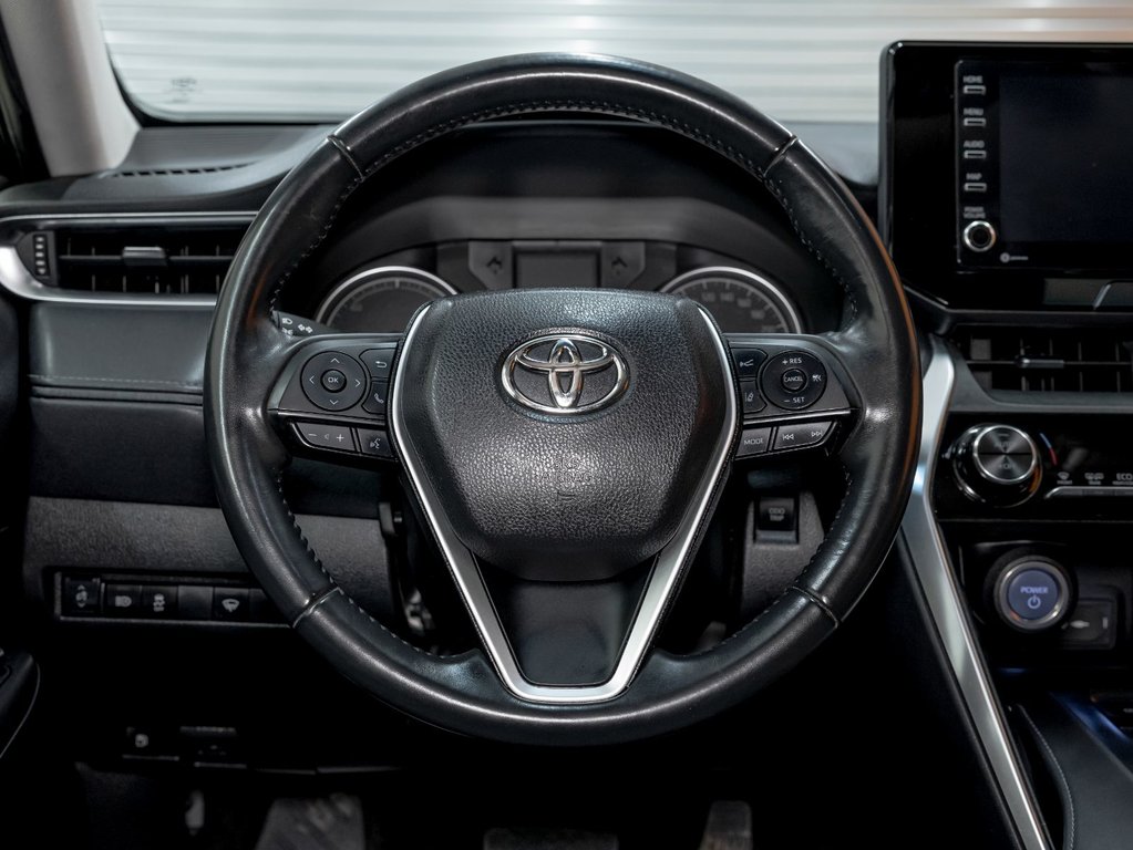 2022 Toyota Venza in St-Jérôme, Quebec - 12 - w1024h768px