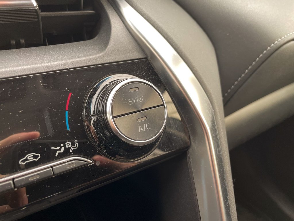 Toyota Venza  2022 à St-Jérôme, Québec - 14 - w1024h768px