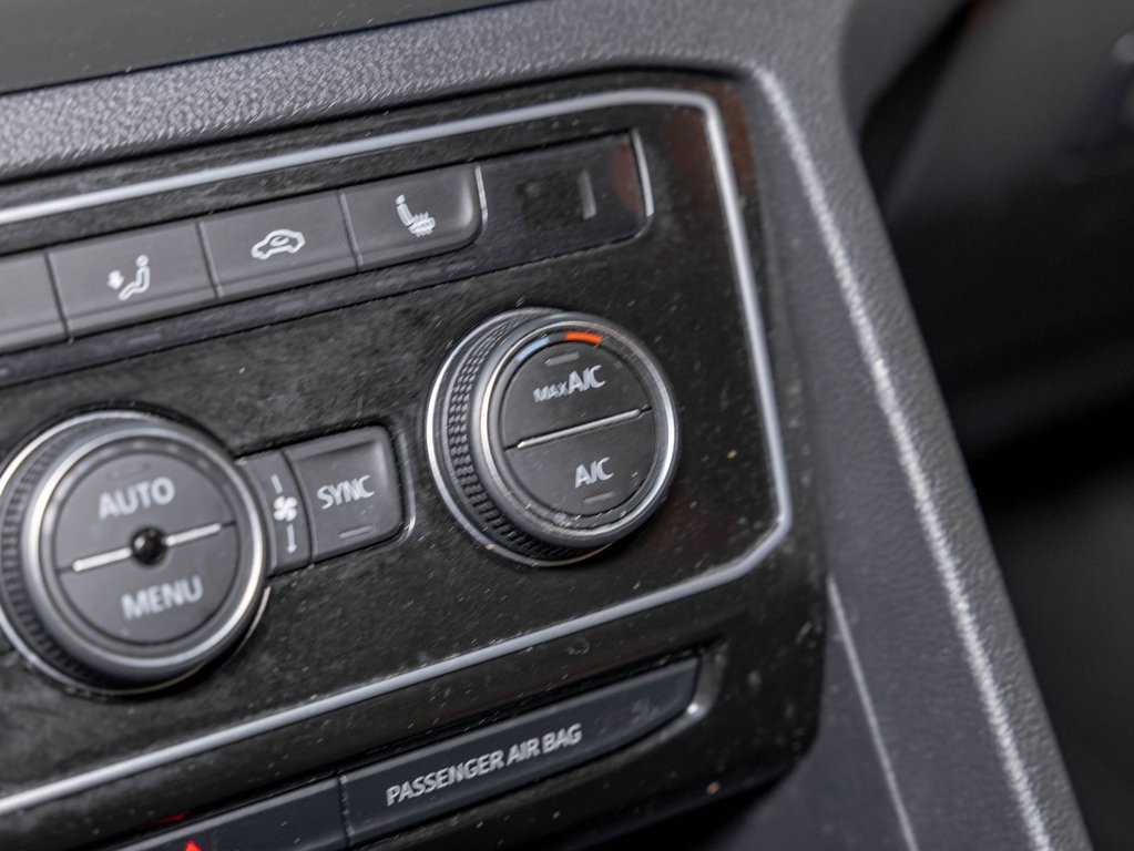 2023 Volkswagen Atlas Cross Sport in St-Jérôme, Quebec - 22 - w1024h768px