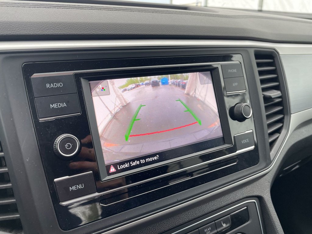 2023 Volkswagen Atlas in St-Jérôme, Quebec - 13 - w1024h768px
