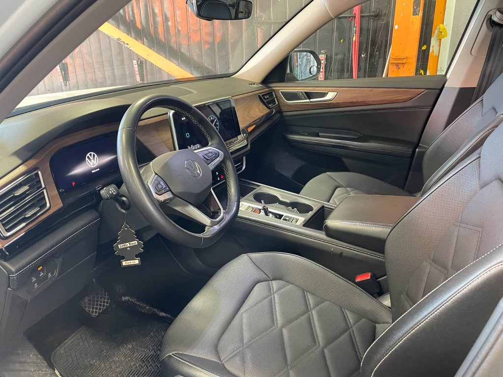 Volkswagen Atlas  2024 à St-Jérôme, Québec - 3 - w1024h768px