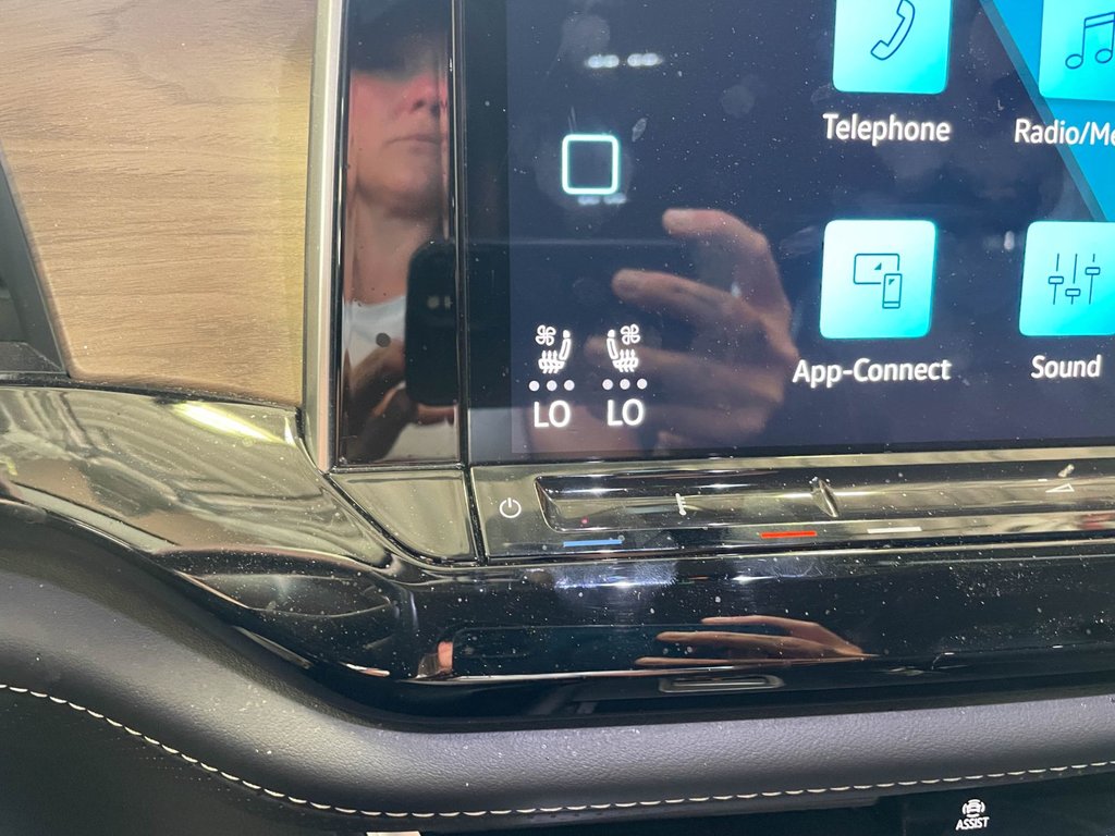 Volkswagen Atlas  2024 à St-Jérôme, Québec - 12 - w1024h768px