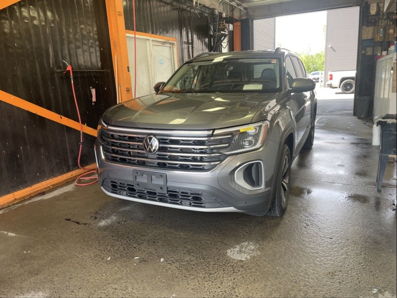 Volkswagen Atlas  2024 à St-Jérôme, Québec - 1 - w1024h768px