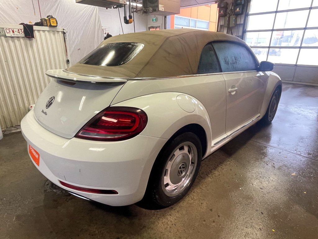 Volkswagen Beetle Convertible  2018 à St-Jérôme, Québec - 8 - w1024h768px